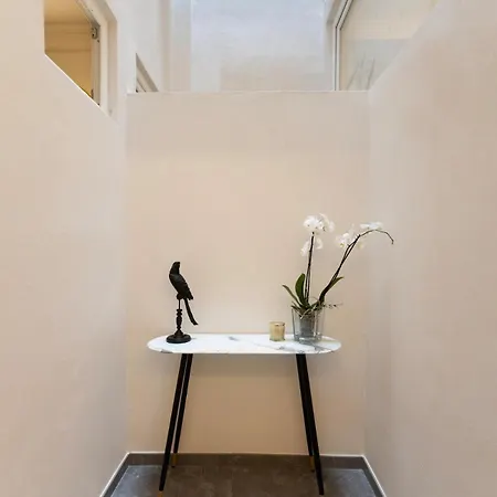 Blue - Pitti Place